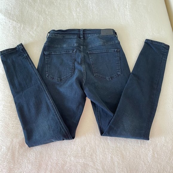 Express Jeans Perfect Curves High Rise Legging 2R - Picture 6 of 6